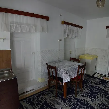 Busta House Guest house *